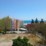 Barbie-themed 3bdr Penthouse Near The Beach, נסבר
