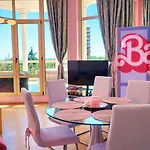 Barbie-themed 3bdr Penthouse Near The Beach, *