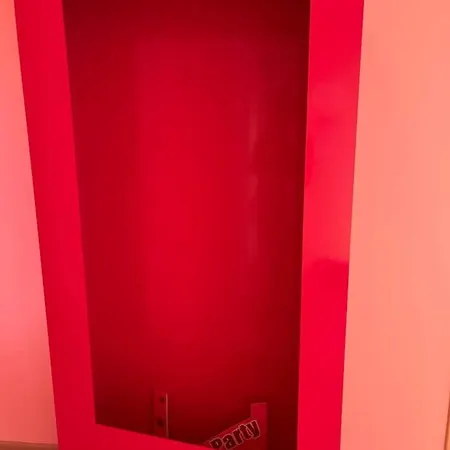 Barbie-themed 3bdr Penthouse Near The Beach, 네세부르