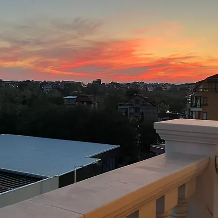 דירה Barbie-themed 3bdr Penthouse Near The Beach,