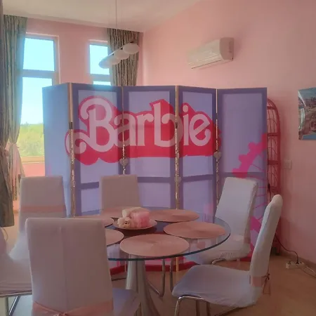 דירה Barbie-themed 3bdr Penthouse Near The Beach,
