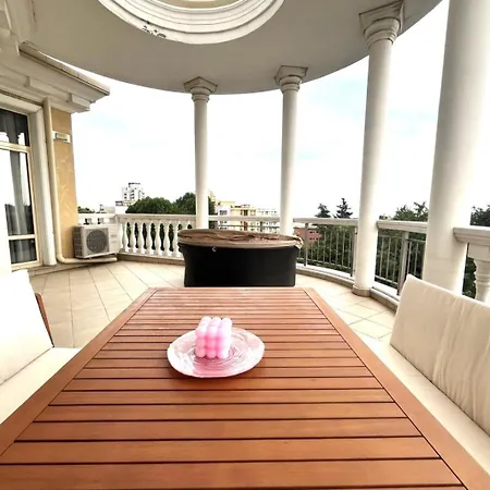 Appartement Barbie-themed 3bdr Penthouse Near The Beach, Nesebar