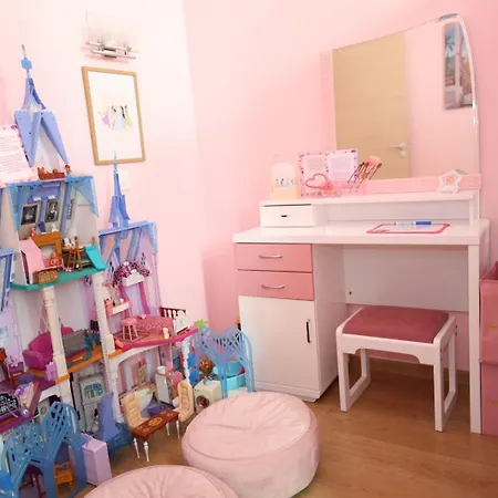 Appartement Barbie-themed 3bdr Penthouse Near The Beach, Nesebar