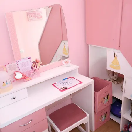 Barbie-themed 3bdr Penthouse Near The Beach,