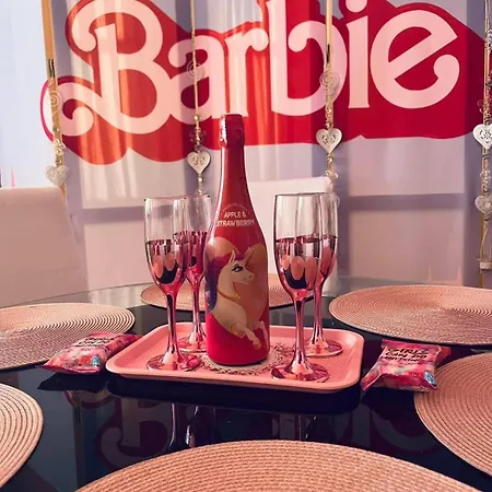 Barbie-themed 3bdr Penthouse Near The Beach, Nesebar