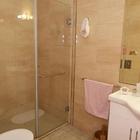 Barbie-themed 3bdr Penthouse Near The Beach, *