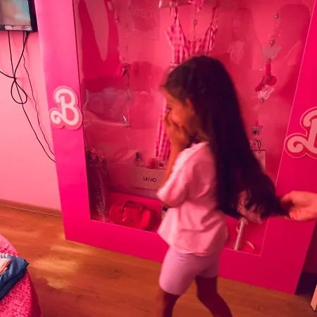 Barbie-themed 3bdr Penthouse Near The Beach, Lejlighed Nessebar