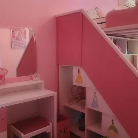 Barbie-themed 3bdr Penthouse Near The Beach, * Misivri